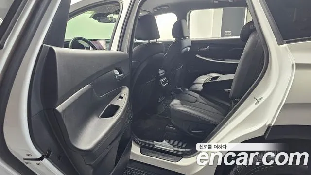 Hyundai Santa Fe Santa Fe (New) — Фото автомобиля 26