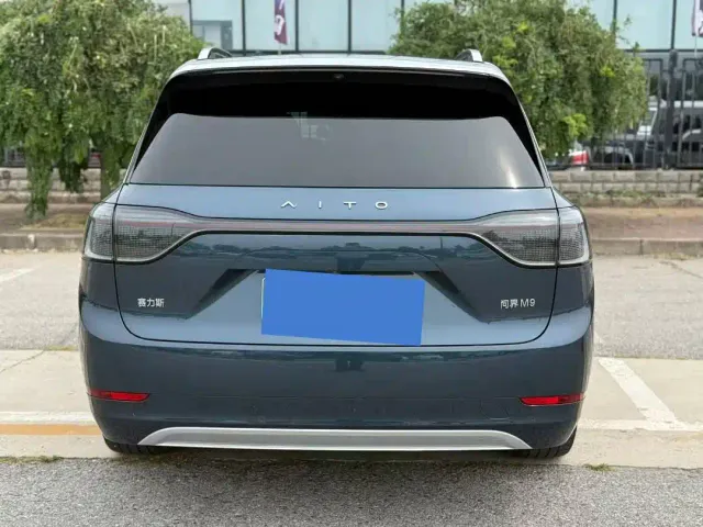 Aito M9 — Фото автомобиля 5