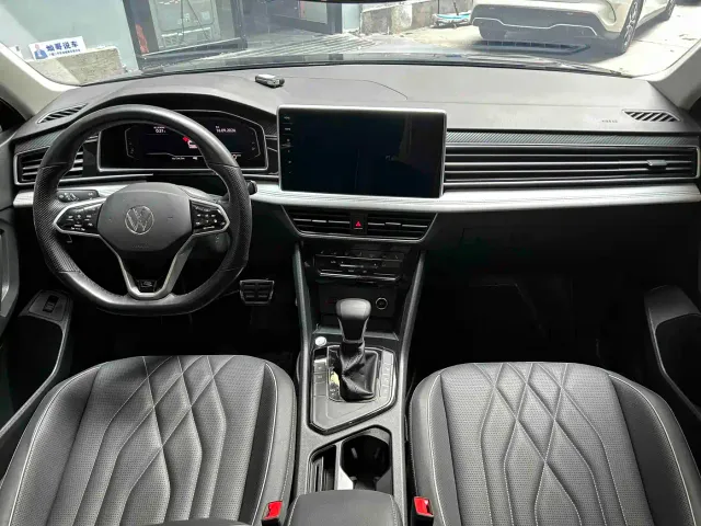 Volkswagen Tiguan L — Фото автомобиля 20