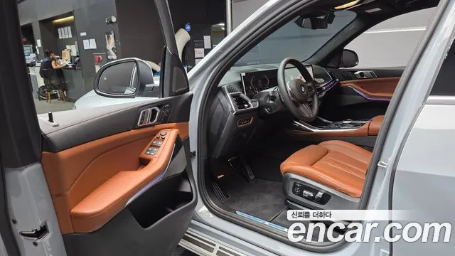 BMW X7 G07 — Фото автомобиля 10