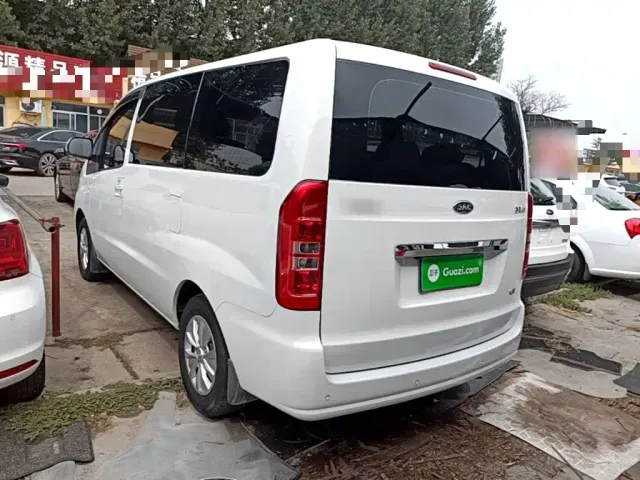JAC Refine JAC Refine M3 2022 1.5T 7-Seater Standard — Фото автомобиля 4