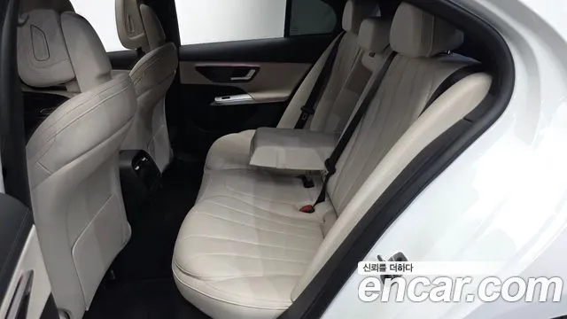 Mercedes-Benz E-Class W214 — Фото автомобиля 17