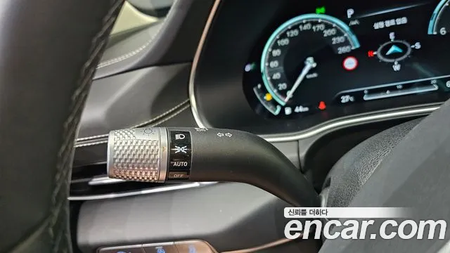 Genesis GV80 — Фото автомобиля 29