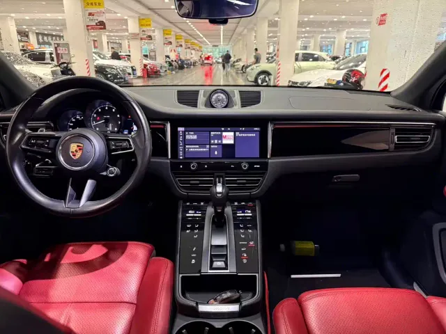 Porsche Macan — Фото автомобиля 8