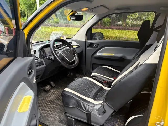 Wuling Hongguang Mini EV — Фото автомобиля 4