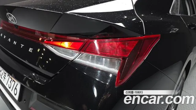 Hyundai Avante CN7 — Фото автомобиля 8