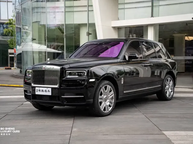 Фотография автомобиля — Rolls-Royce Cullinan