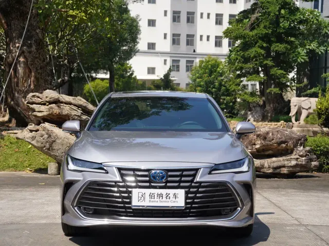 Toyota Avalon — Фото автомобиля 3