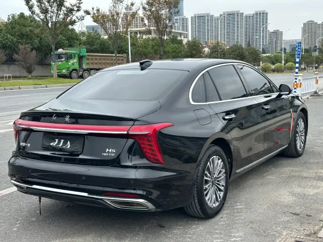 Hongqi H5 — Фото автомобиля 6