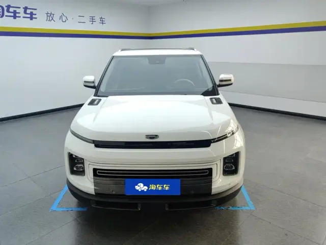 Geely ICON — Фото автомобиля 2