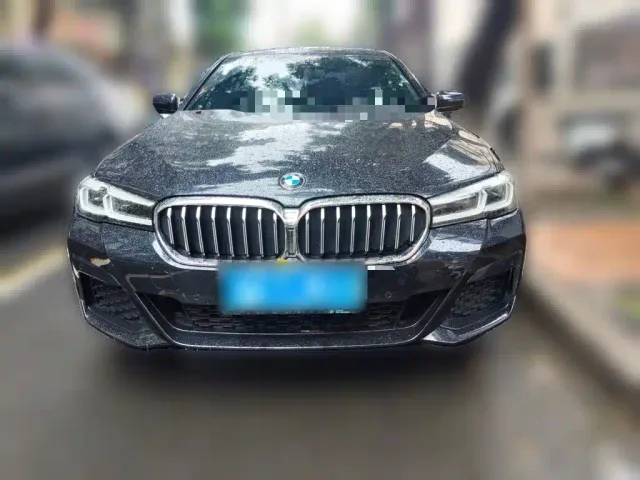 BMW 5 Series — Фото автомобиля 22