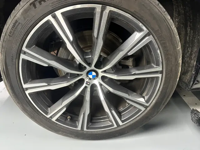 BMW X5 — Фото автомобиля 11