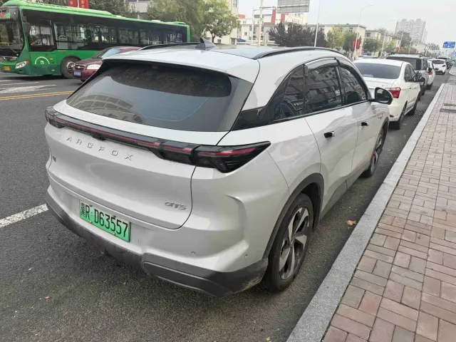 Arcfox Alpha T5 — Фото автомобиля 5