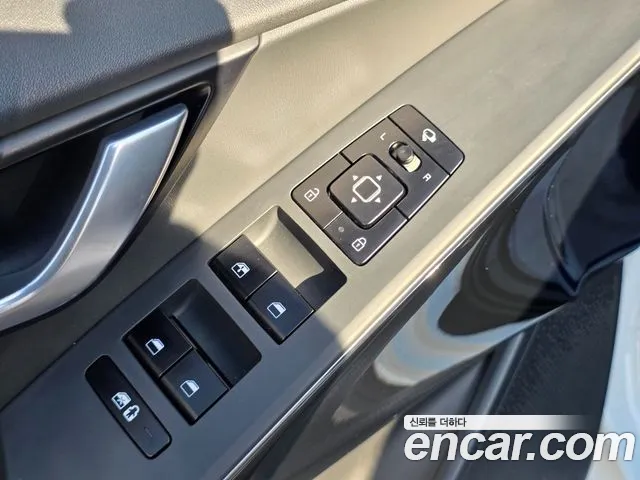 Kia Niro The All New — Фото автомобиля 12
