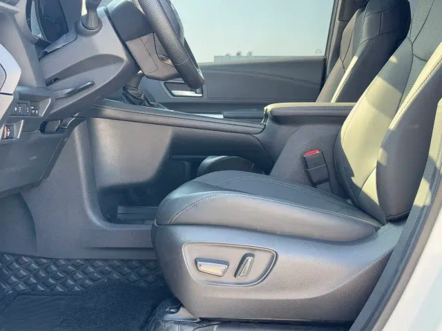 Toyota Sienna — Фото автомобиля 17