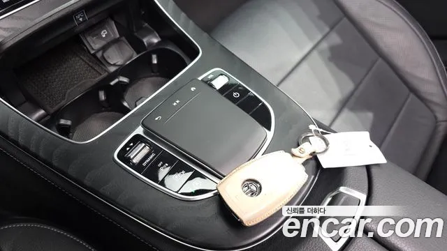 Mercedes-Benz E-Class — Фото автомобиля 15