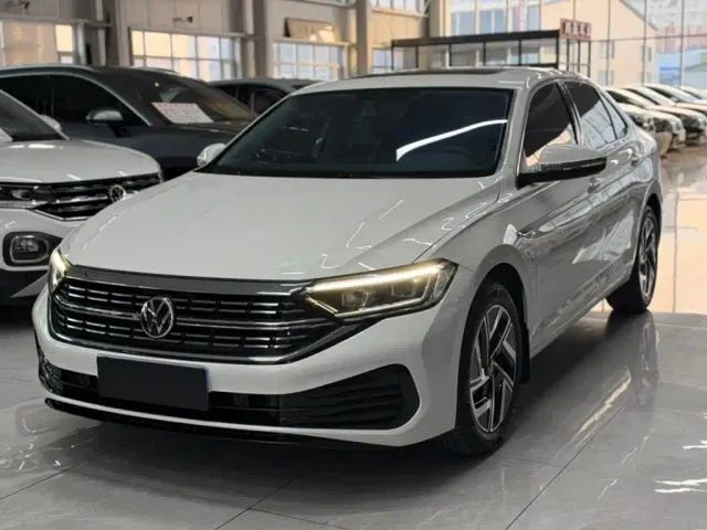 Фотография автомобиля — Volkswagen Sagitar
