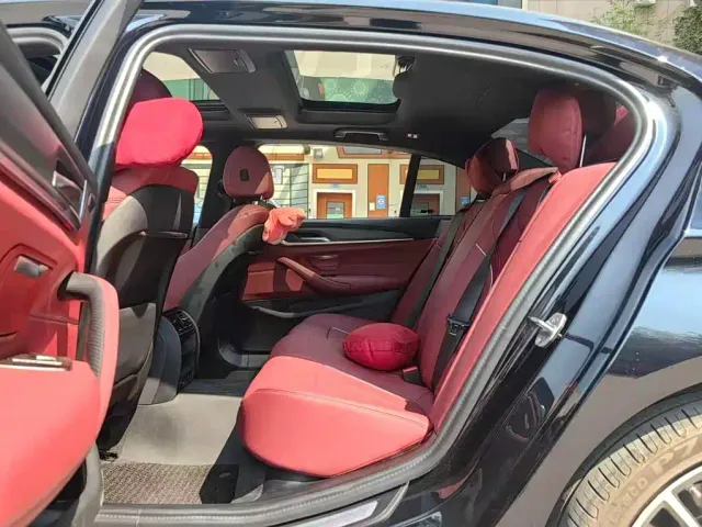 BMW 5 Series — Фото автомобиля 6