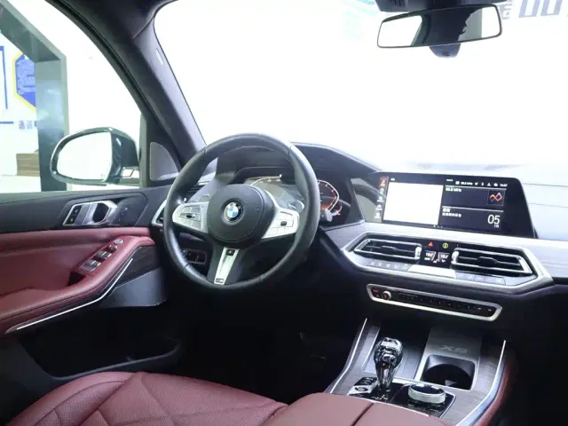 BMW X5 — Фото автомобиля 14