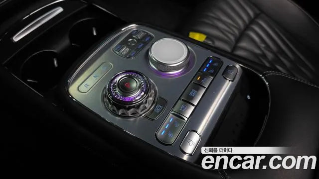 Genesis G90 Бензин 3.5 турбо AWD — Фото автомобиля 7