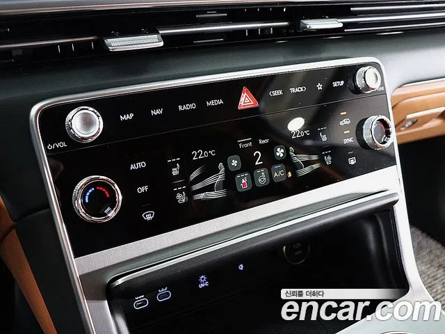 Genesis GV80 — Фото автомобиля 16