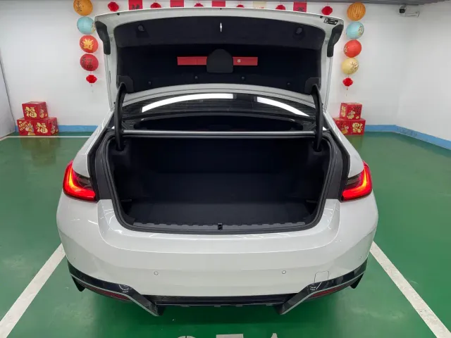 BMW i3 — Фото автомобиля 24