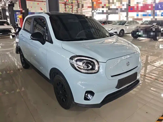 Leapmotor T03 — Фото автомобиля 3