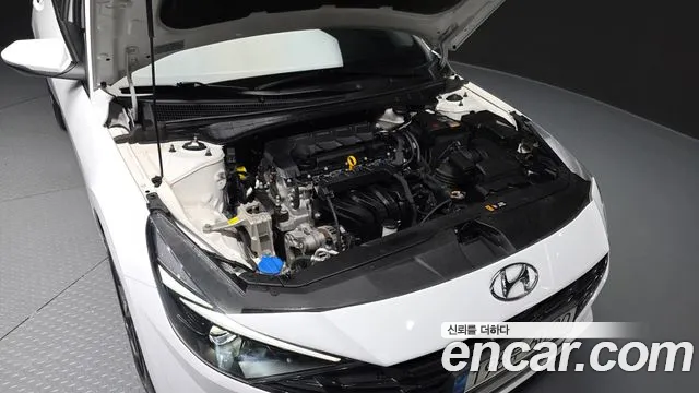 Hyundai Avante CN7 — Фото автомобиля 6