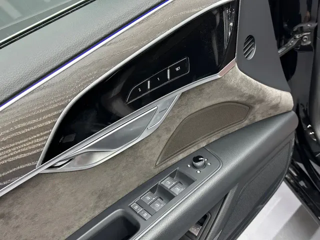 Audi A8 — Фото автомобиля 9