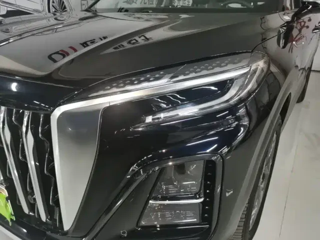 Hongqi HS3 PHEV — Фото автомобиля 23