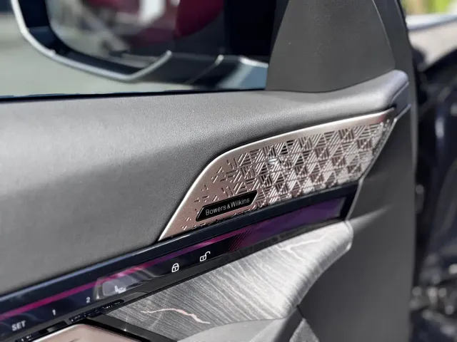 BMW 5 Series — Фото автомобиля 14