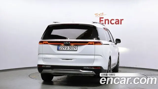Kia Canival Carnival 4 поколение 9 мест Signature — Фото автомобиля 4