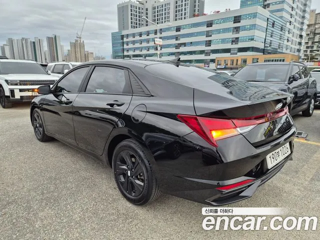 Hyundai Avante CN7 — Фото автомобиля 6
