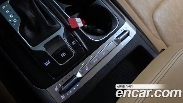 Kia Carnival — Фото автомобиля 25