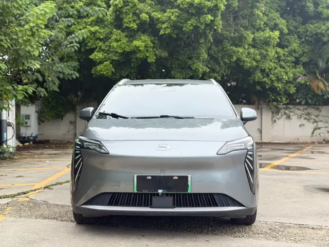 GAC Aion Y — Фото автомобиля 2