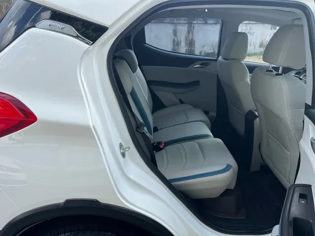 BYD Yuan Pro — Фото автомобиля 14