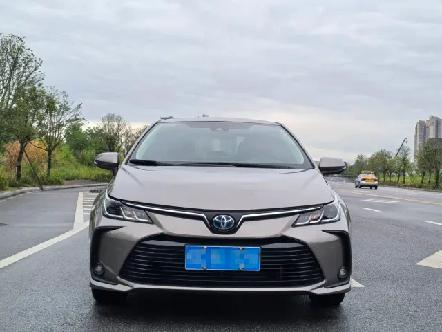 Toyota Corolla — Фото автомобиля 2