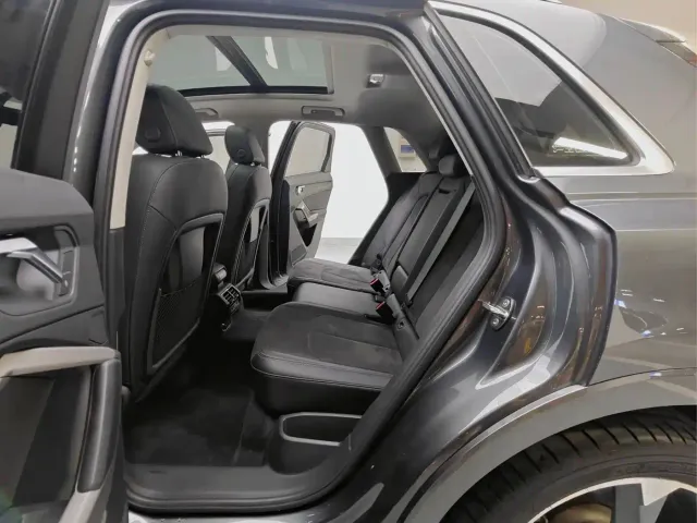 Audi Q3 — Фото автомобиля 10