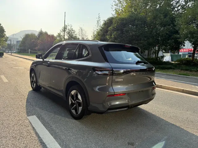 Geely Galaxy E5 — Фото автомобиля 3