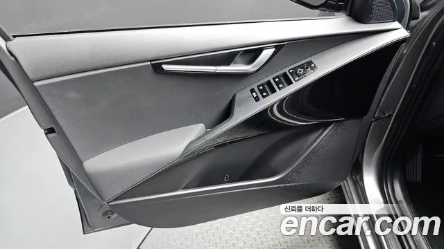 Kia Niro All Niro EV Air — Фото автомобиля 24