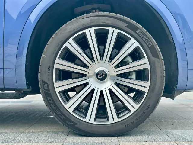 Aito M7 — Фото автомобиля 16