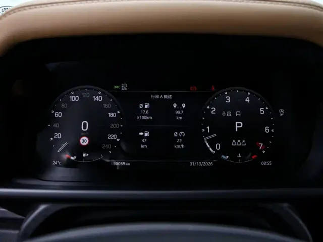 Land Rover Defender — Фото автомобиля 6