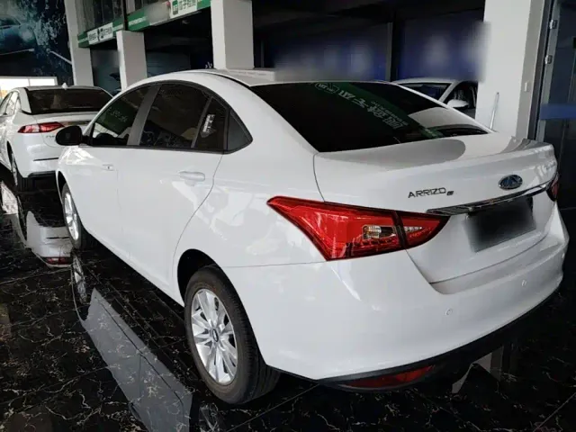 Chery Arrizo e — Фото автомобиля 4