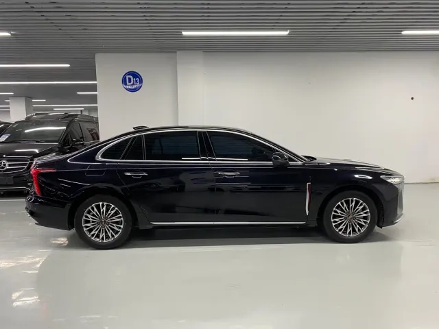 Hongqi H5 — Фото автомобиля 4