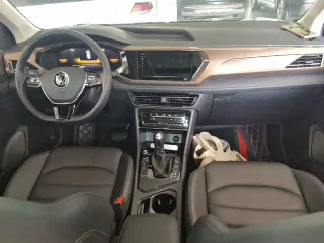 Volkswagen Tharu — Фото автомобиля 9