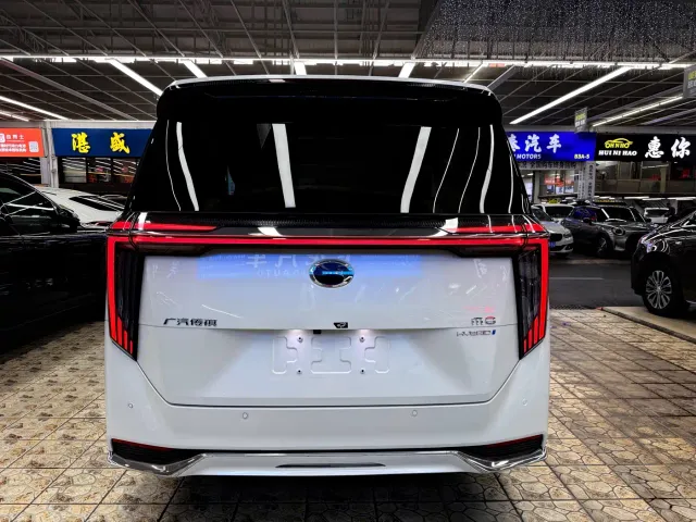 GAC Trumpchi M8 — Фото автомобиля 4