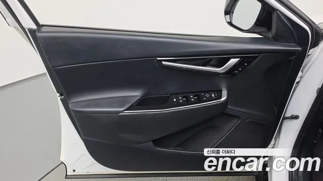 Kia EV6 — Фото автомобиля 24