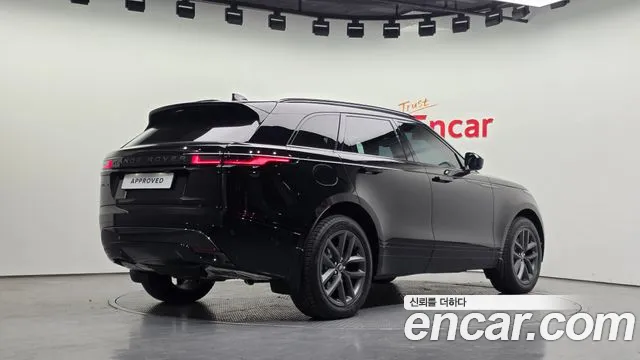 Land Rover Range Rover Velar — Фото автомобиля 2