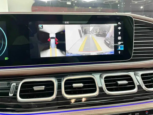 Mercedes-Benz GLS-Class — Фото автомобиля 11