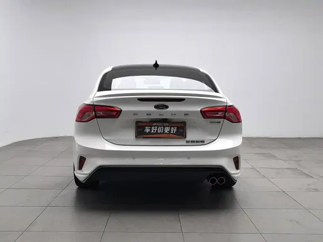 Ford Focus — Фото автомобиля 4